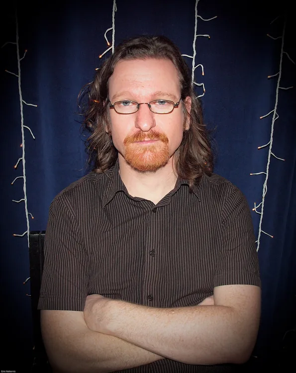 Adam Burke, comico da Australia