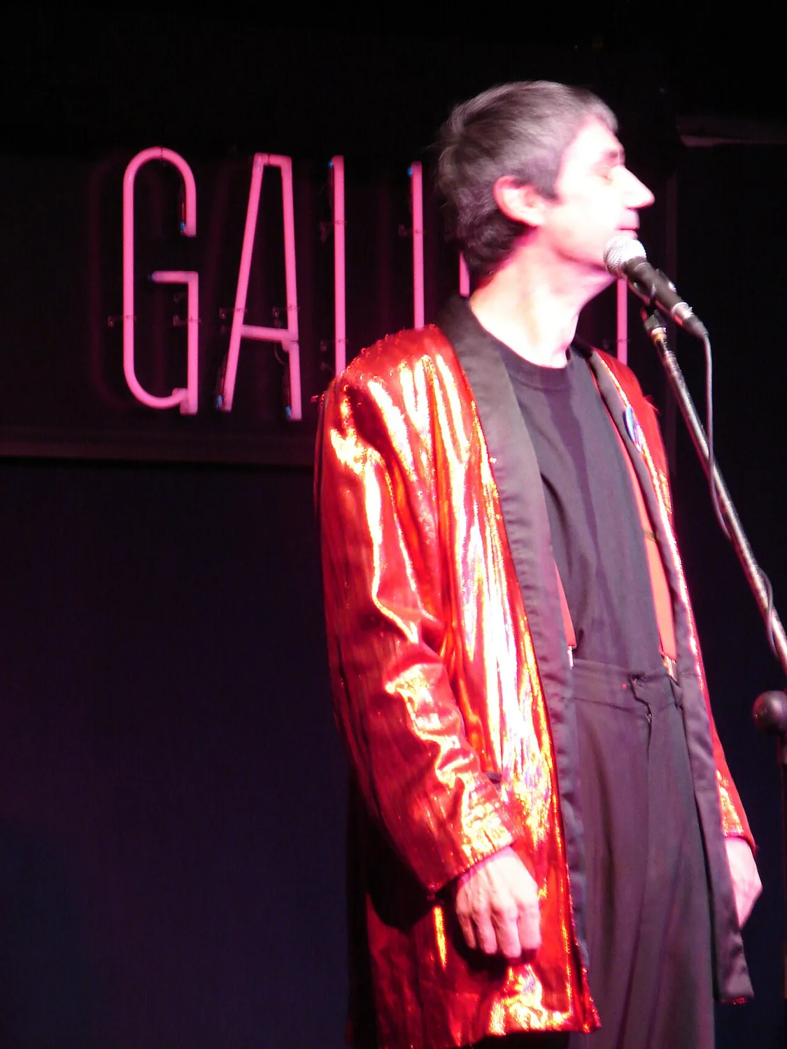 Carlos Faemino - comedian photo