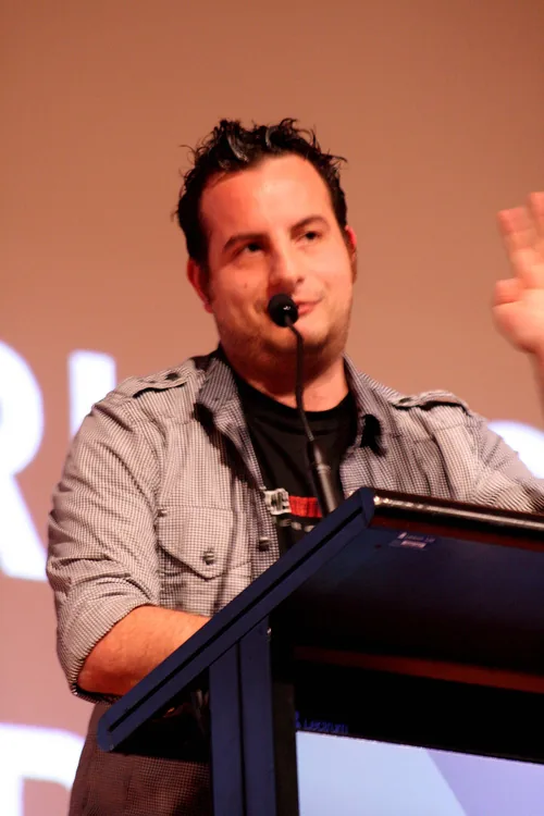 Dan Ilic, comico da Australia