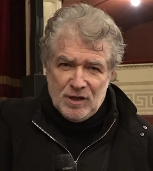 Gioele Dix, komiker fra Italien