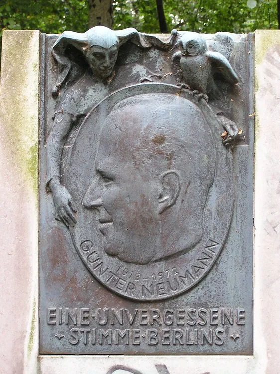 Günter Neumann, комедиант от Германия