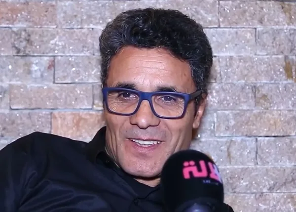 Très bien, McKay., humoriste de Maroc