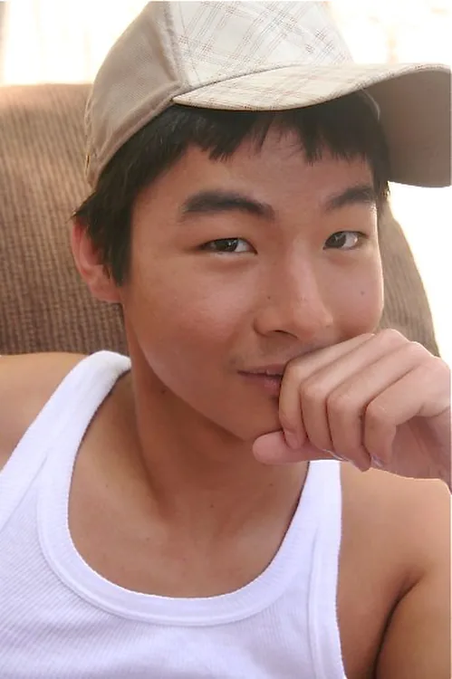 KevJumba, koomik - Ameerika Ühendriigid