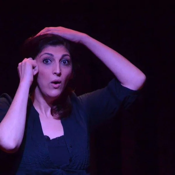 Zahra Noorbakhsh, comediwr o Yr Unol Daleithiau